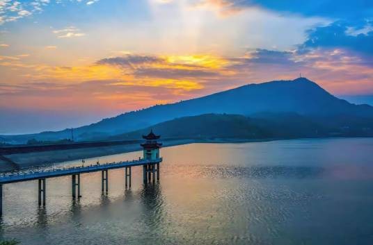 天堂湖景区