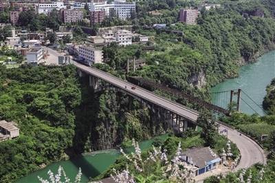 鸭池河桥