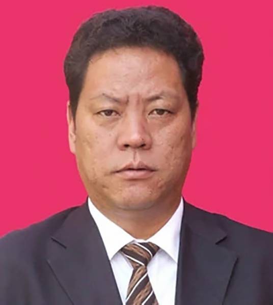 农布七林(云南省农垦局原副局长)