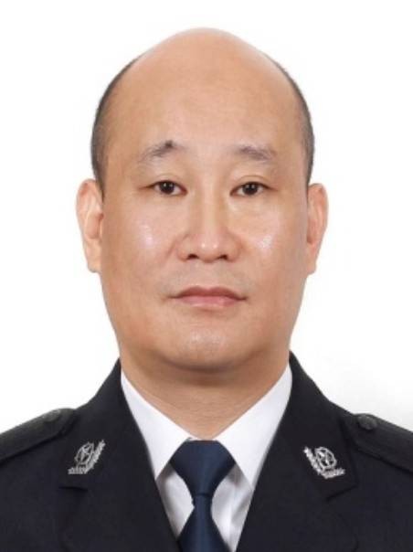杨国胜(宁波市公安局党委委员、副局长(兼)、交通警察局局长、二级警务专员)