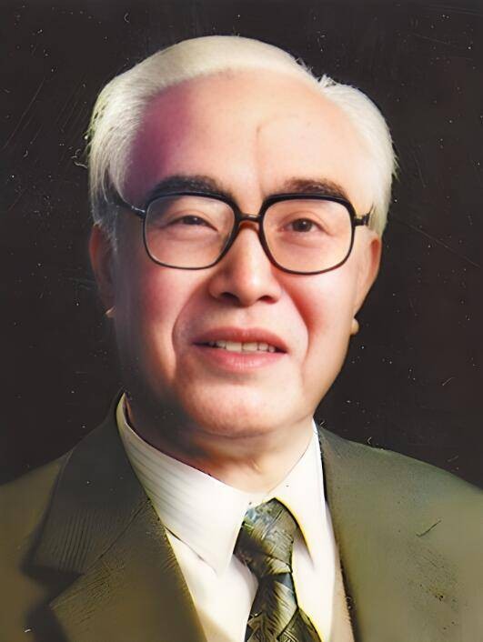 谢华(原中央书记处农村政策研究室副主任)