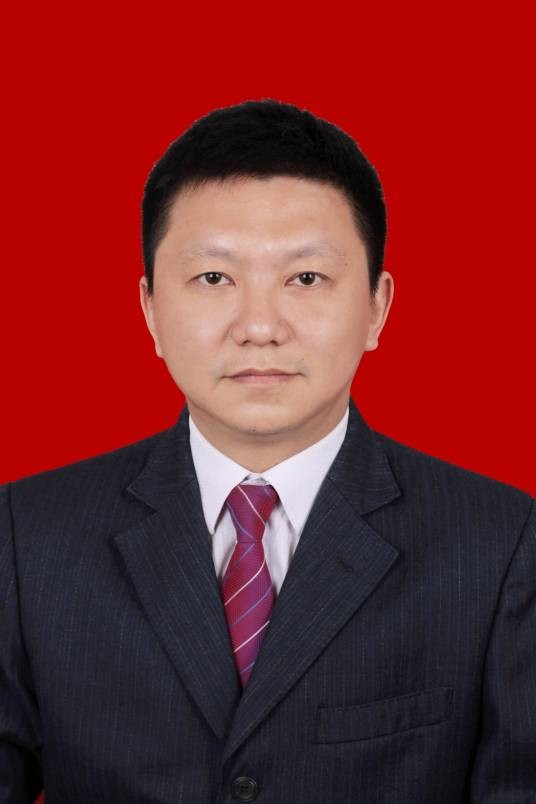 周伟峰(重庆市铜梁区人民政府党组成员、副区长)