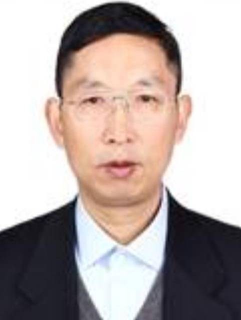 周兴龙（昆明理工大学国土资源工程学院老师）
