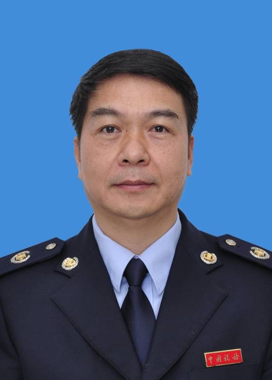 吴永成(国家税务总局梧州市税务局党委委员、副局长)