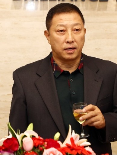 张燕生（新晨科技董事）