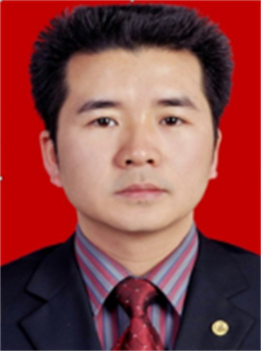 田荣（湖南省岳阳市统计局党组书记、局长）