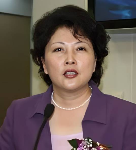 王萍(云南警官学院教授)