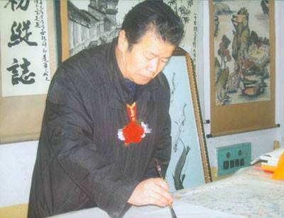 徐建国（中国原兰州日报常务副总编、书法家）
