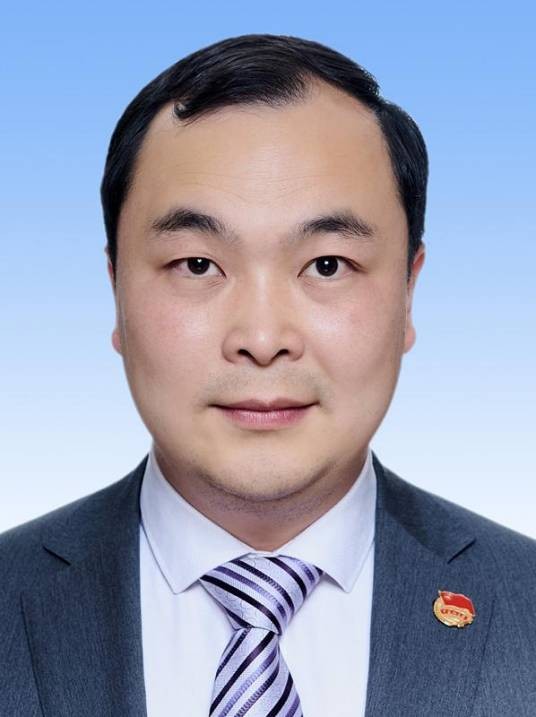 邬斌（共青团上海市委副书记、直属机关党委书记，上海市青年联合会主席）