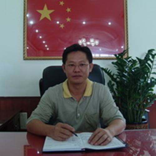 蔡雄辉（中国深圳市宝安区西湾小学校长）