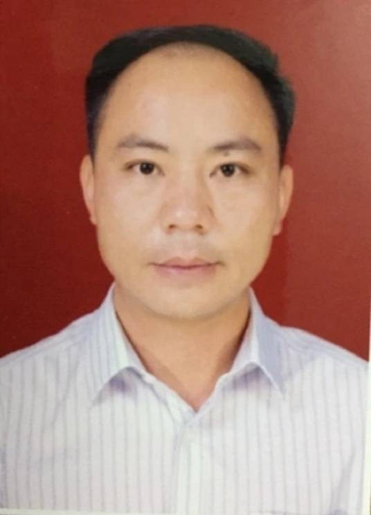 何家华（银海区水产畜牧兽医局局长）
