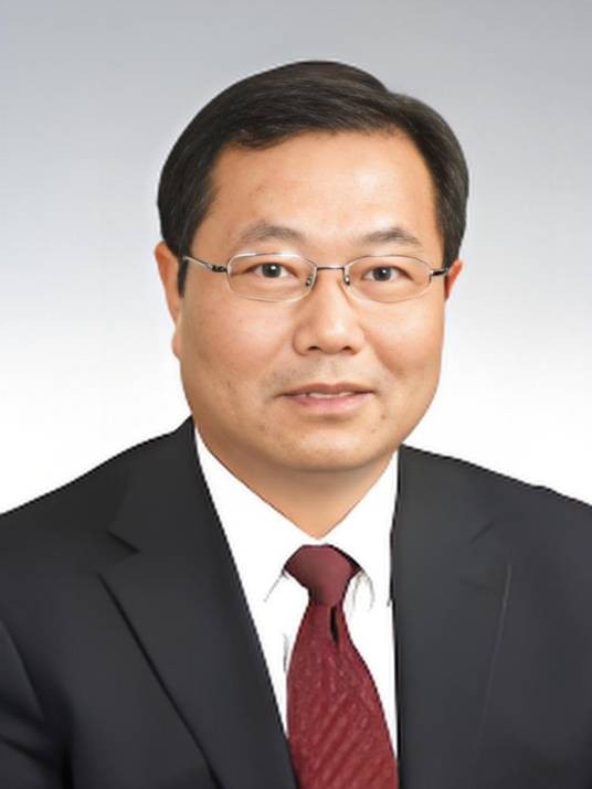 周建华（中国人民大学附属中学原副校长、数学特级教师）