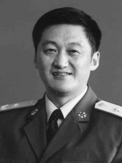 张世平（军事科学院某部副部长、少将）