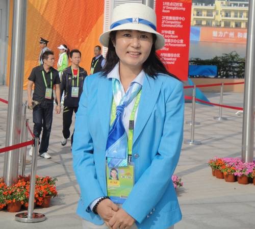 李凌（湖南大众传媒学院影视艺术学院原院长）