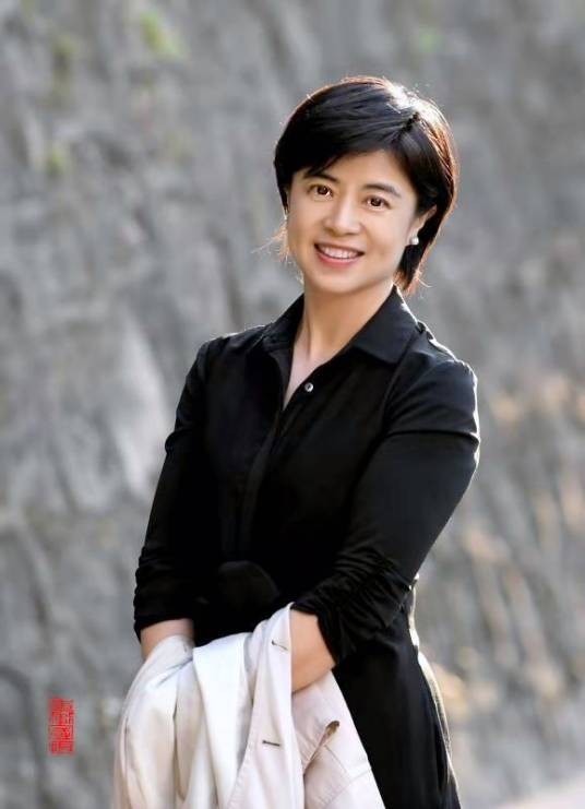 王婷(深圳大学教授)