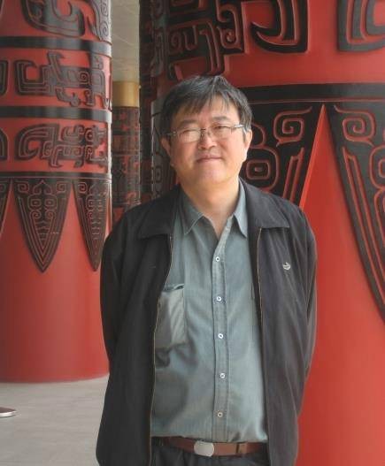 李武(鲁迅美术学院视觉传达设计系原副教授)