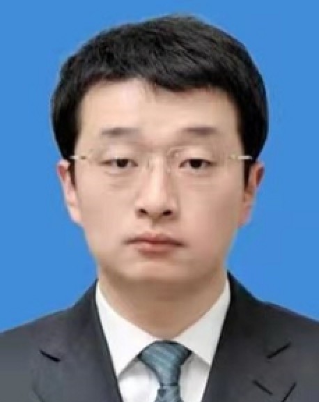 何大海（黑龙江省佳木斯市委常委、抚远市委书记）