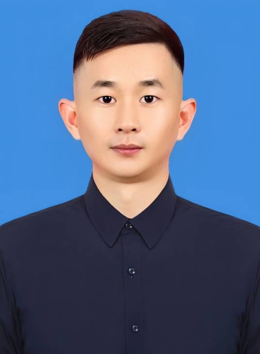 赵山（武警部队退休警士）
