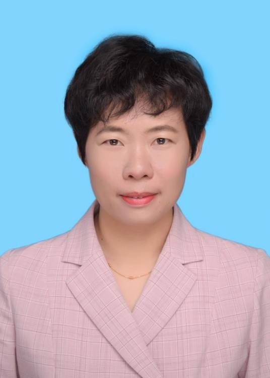 曾莉(安徽省黄山市妇女联合会党组成员、副主席)