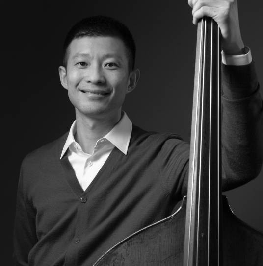 罗旭（上海音乐学院管弦系副教授、低音提琴演奏家）