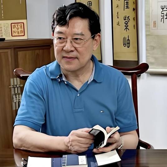 周建国（著名篆刻家、书法家）