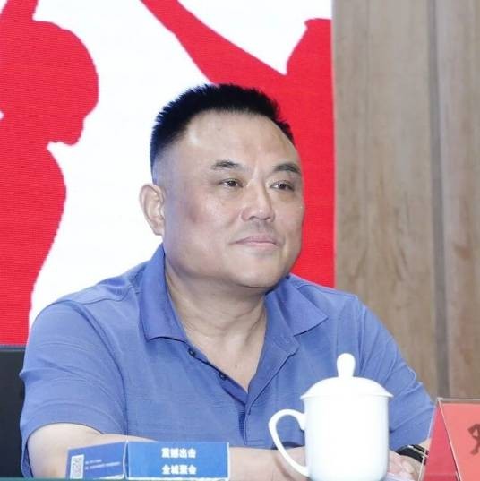 邓德华（玉山县水务投资开发有限公司原党委书记、董事长）