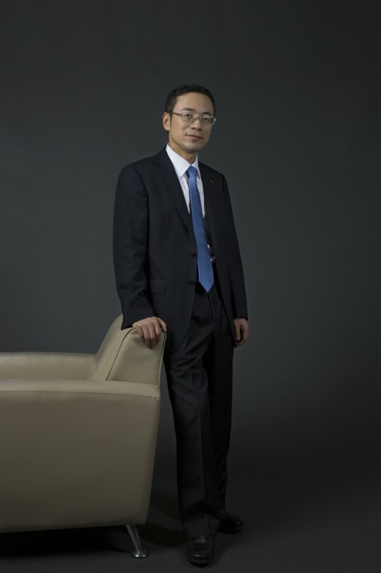 李东辉(吉利控股集团副董事长)