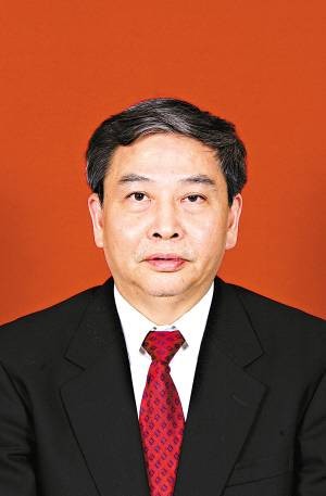 朱振中（新疆维吾尔自治区政协原副主席）