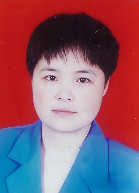 王梅(湖北省恩施土家族苗族自治州利川市人大常委会副主任)