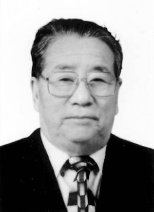 石坚（天津市人大常委会原副主任）