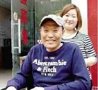 一碗阳春面（郑州市民帮患癌店主筹手术费行动）