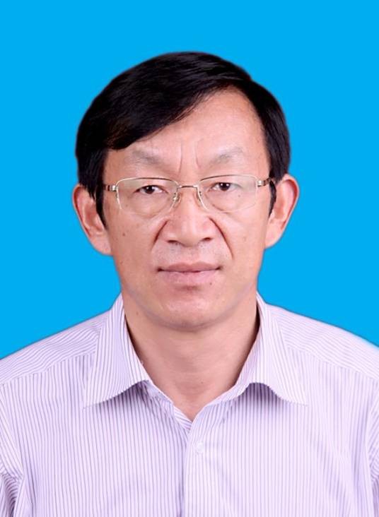 白莽（安徽颍州区教育局原局长）