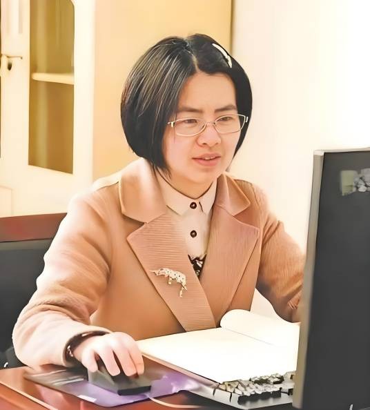 陈燕华(西南医科大学护理学院院长,教授)