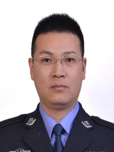 钱卫(江苏省泰州市靖江市公安局孤山派出所社区原辅警、烈士)
