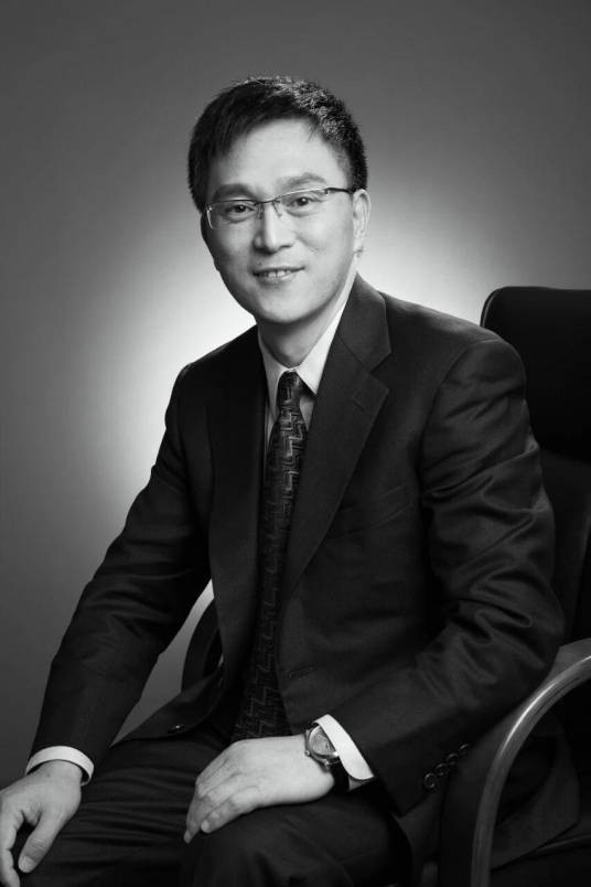 王国斌（东方红资产管理创始人、首任董事长，泉果基金管理有限公司创始人、总经理）