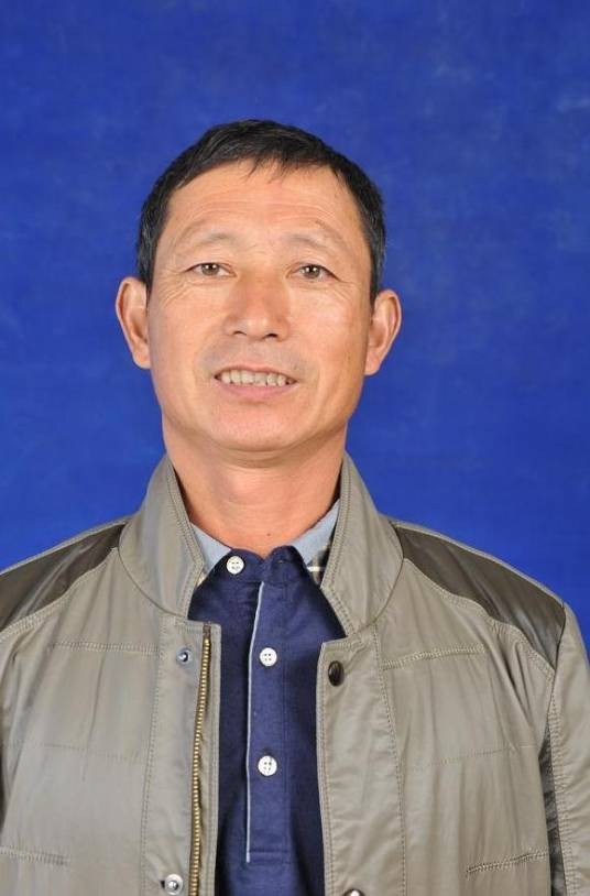 吴险峰（安徽省广德市农业科学研究所副所长）