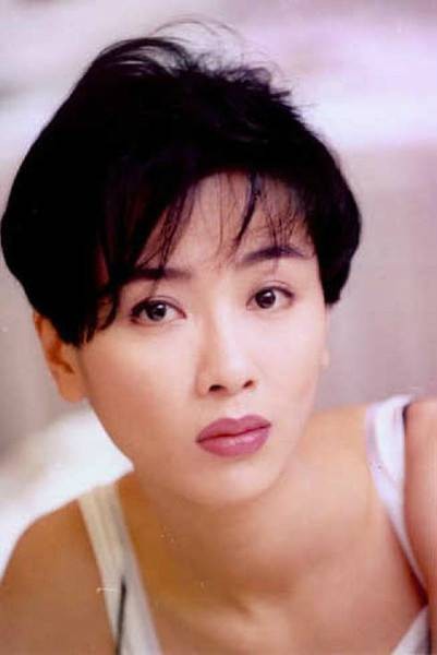 袁洁莹（中国香港女演员、歌手）