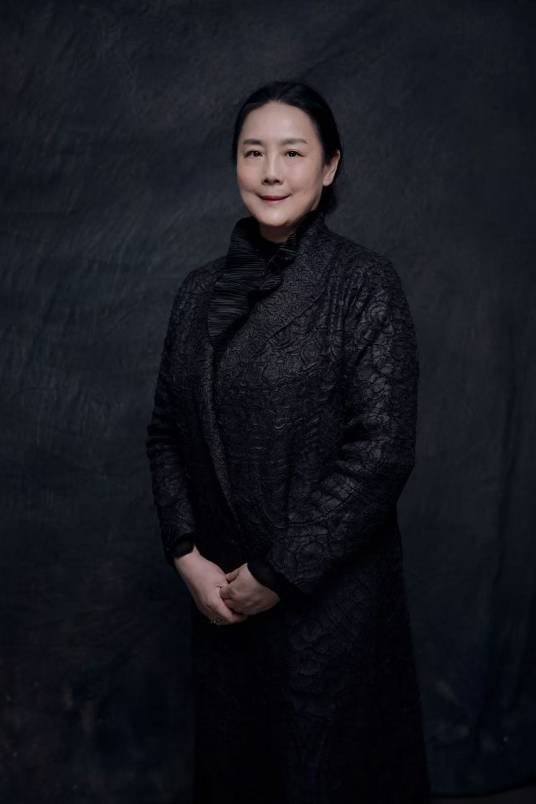 张莉（西安美术学院服装系主任、教授）