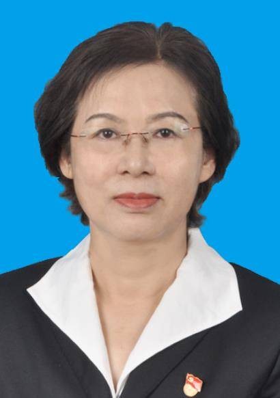 张冬梅（新疆生产建设兵团党委统战部副部长）