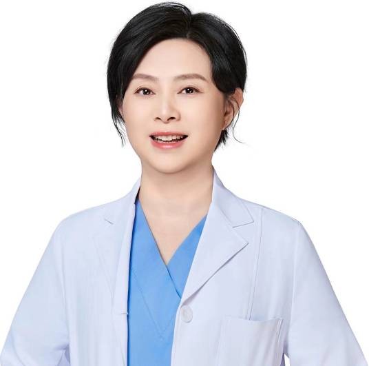 肖静（北京维视眼科医院执业医师）