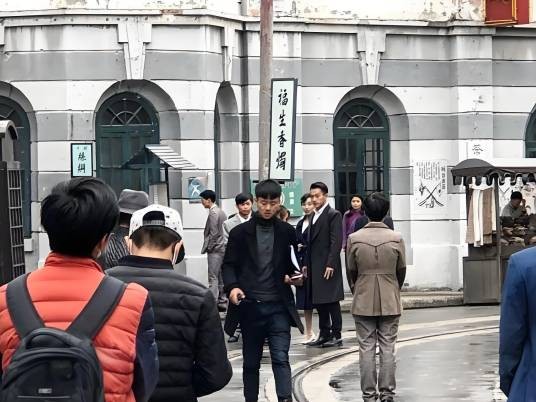 深海（陈晓雷、寇占文执导的剧情电视剧）