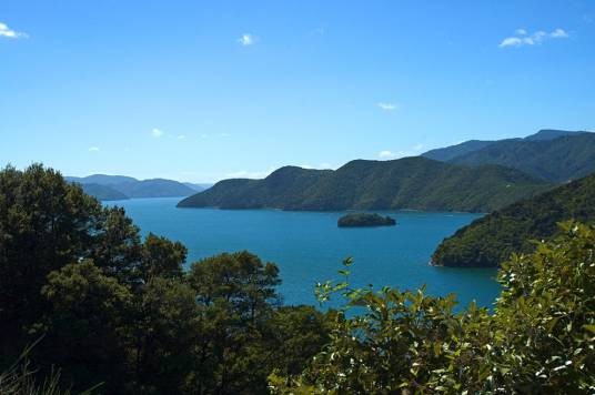 夏洛特皇后湾