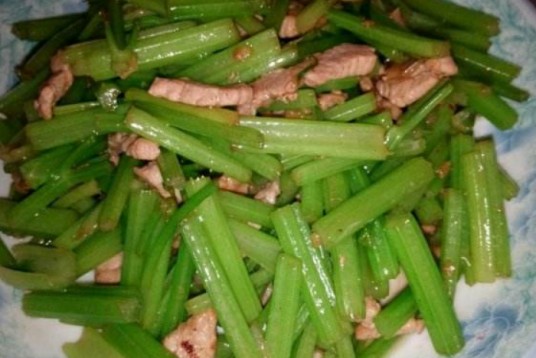 炒芹菜