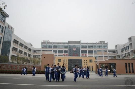 成都石室蜀都中学