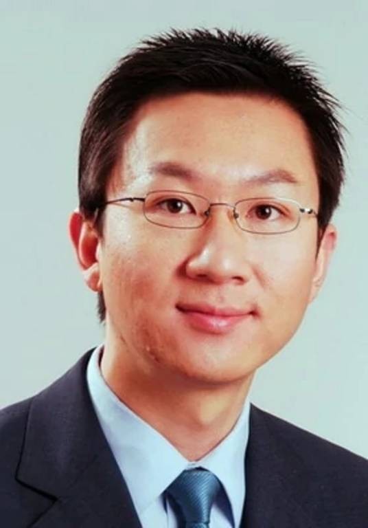 罗智（云南电视台首席主播）