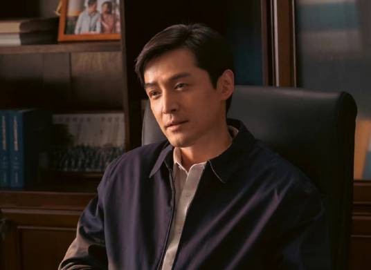 梅晓歌（电视剧《县委大院》中的男主角）
