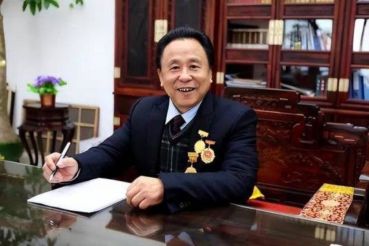 倪福林