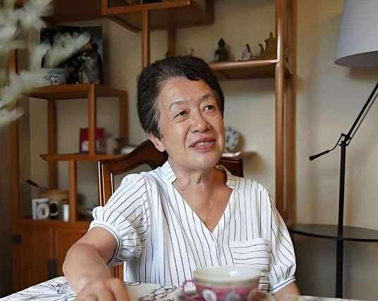 李英男（北京外国语大学俄语中心主任）