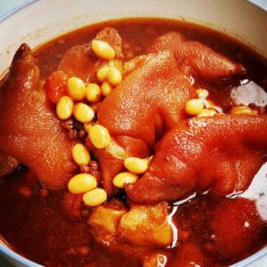 黄豆炖猪手