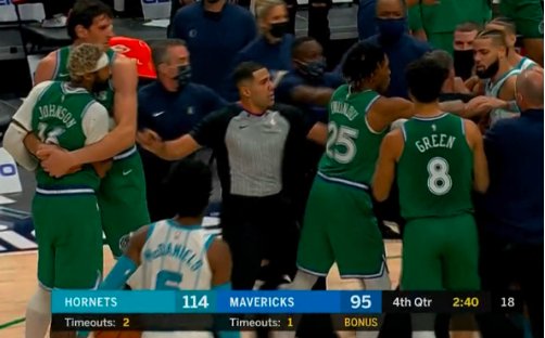 NBA重罚独行侠黄蜂球员冲突事件？